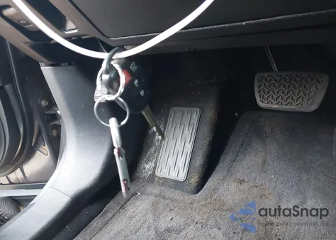 2015 Toyota Highlander Le Plus V6 из США, поврежденный, VIN 5TDBKRFH1FS198128